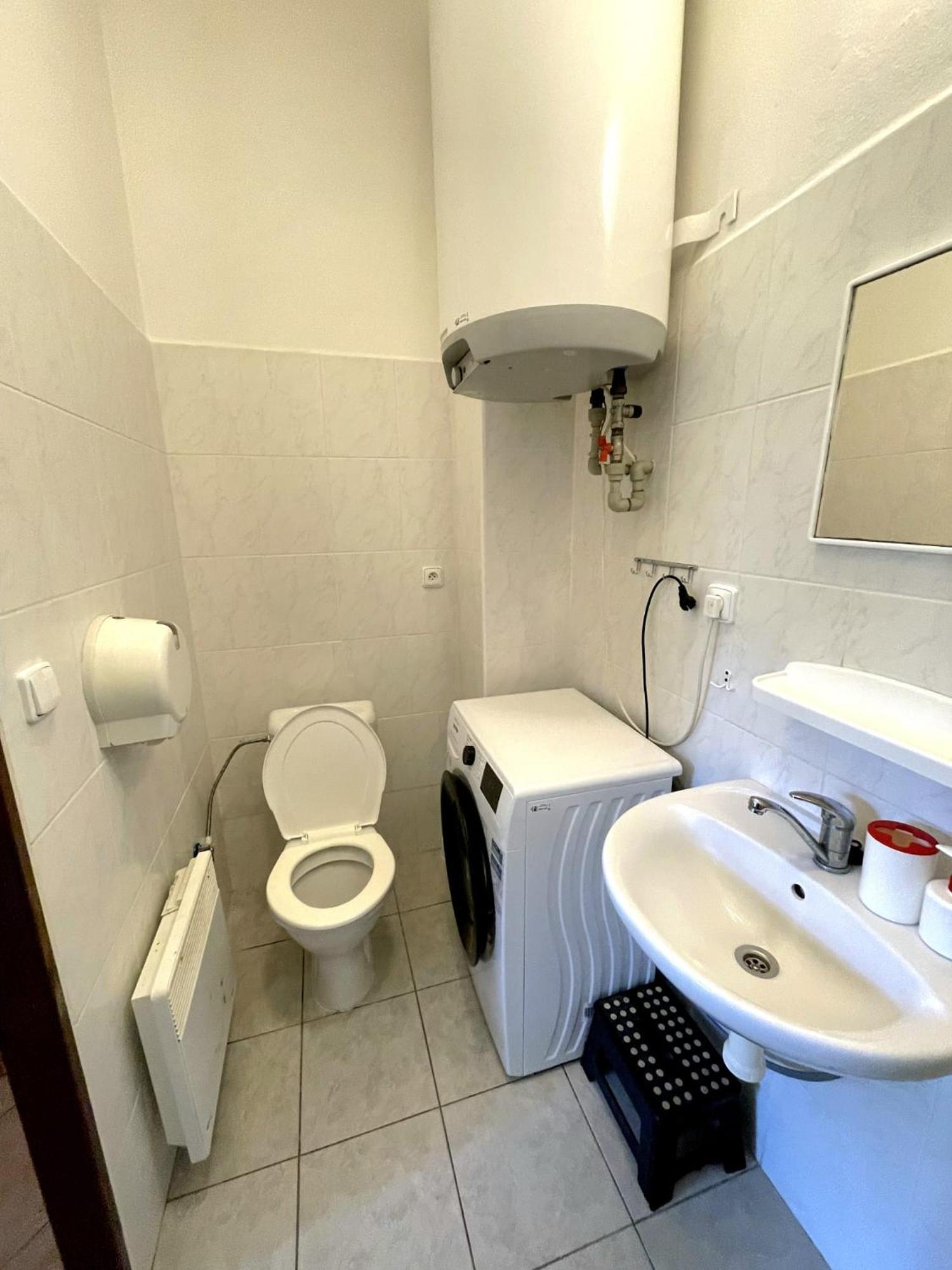Apartment Uzkokolejky - Kunzak - Lomy