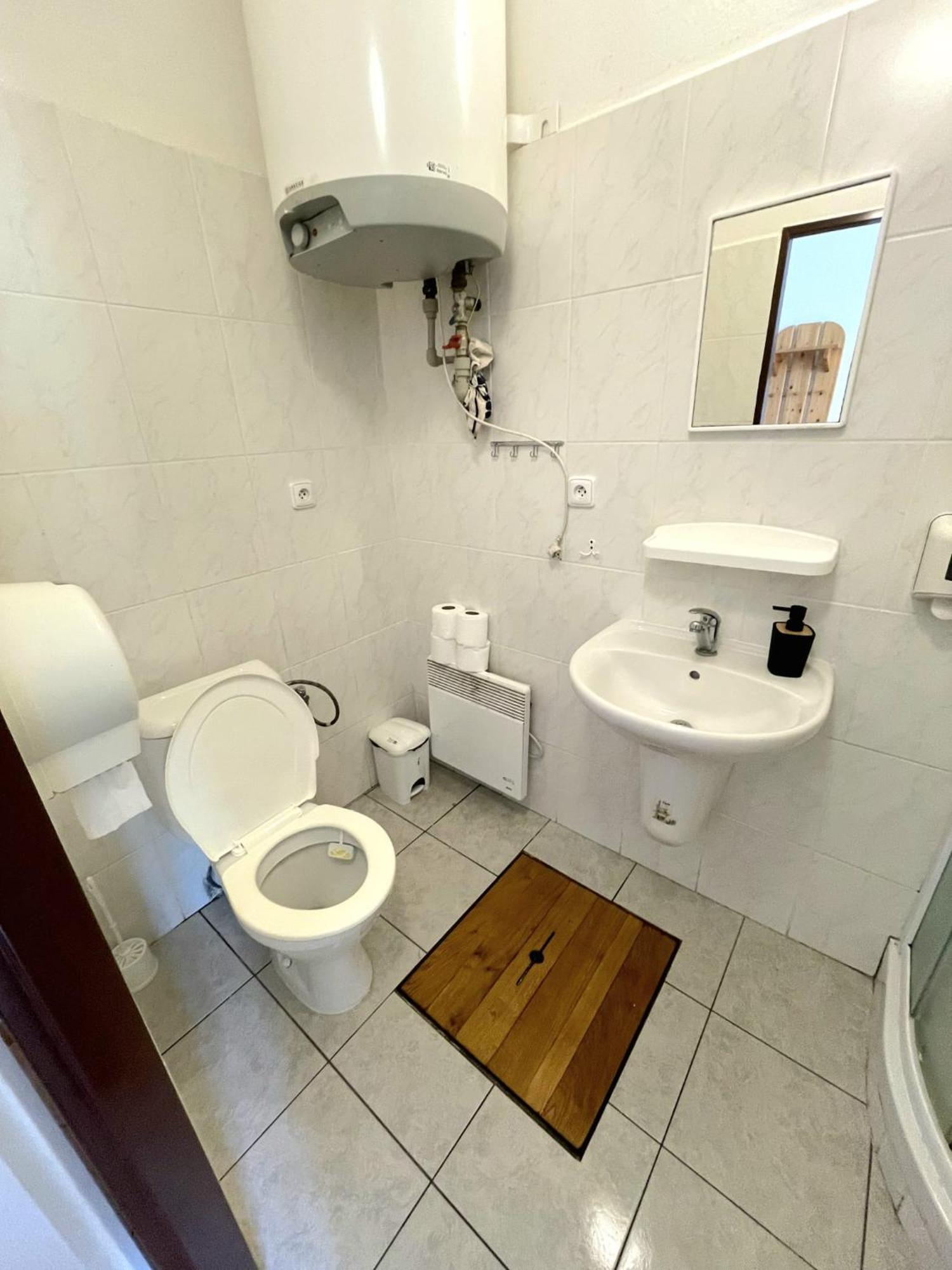 Apartment Uzkokolejky - Kunzak - Lomy *